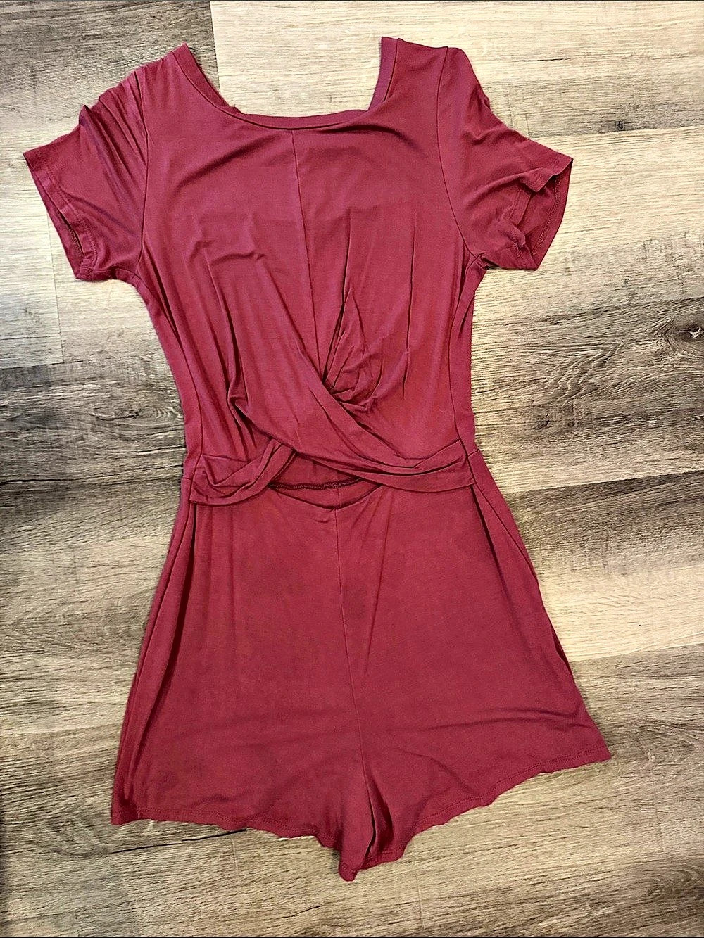 Sozy Kendall Romper in Pink Size Medium Like New